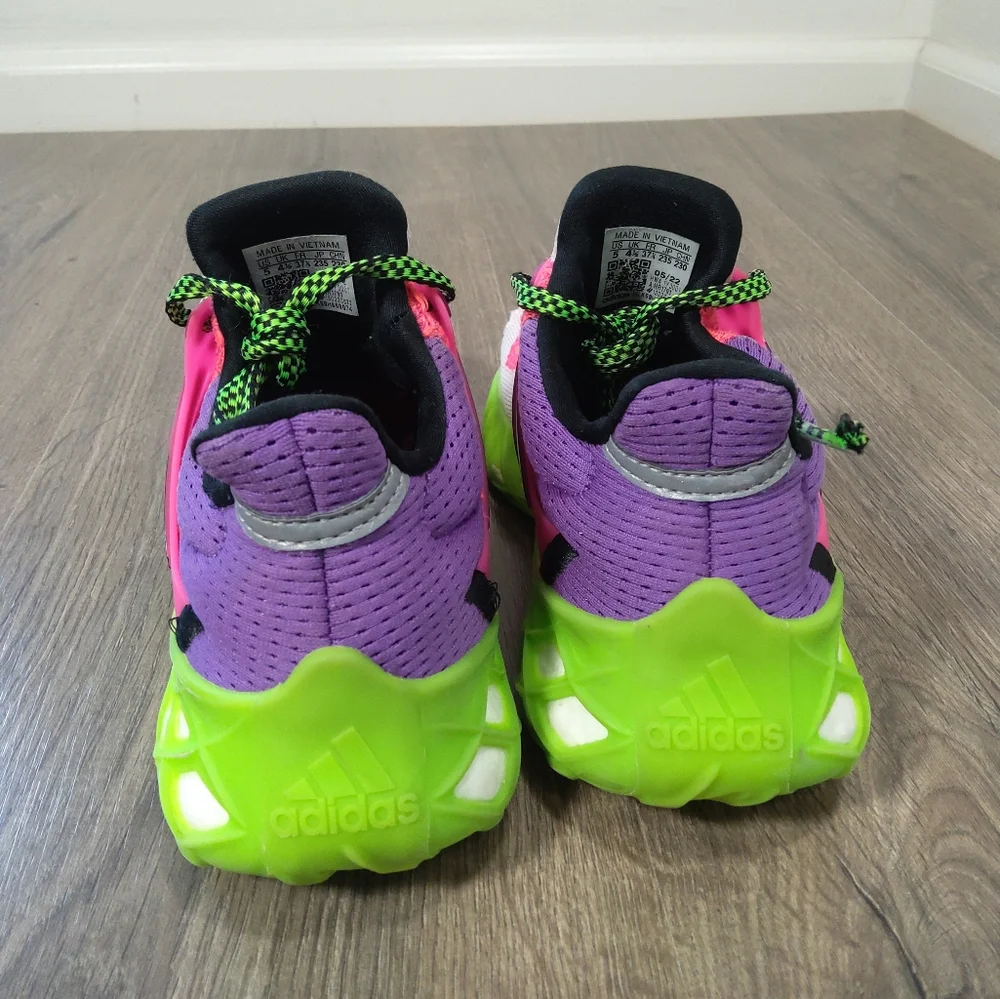 Adidas Ultraboost Web DNA J Youth Size 5 Pink/white/green With Box! - Picture 3 of 9